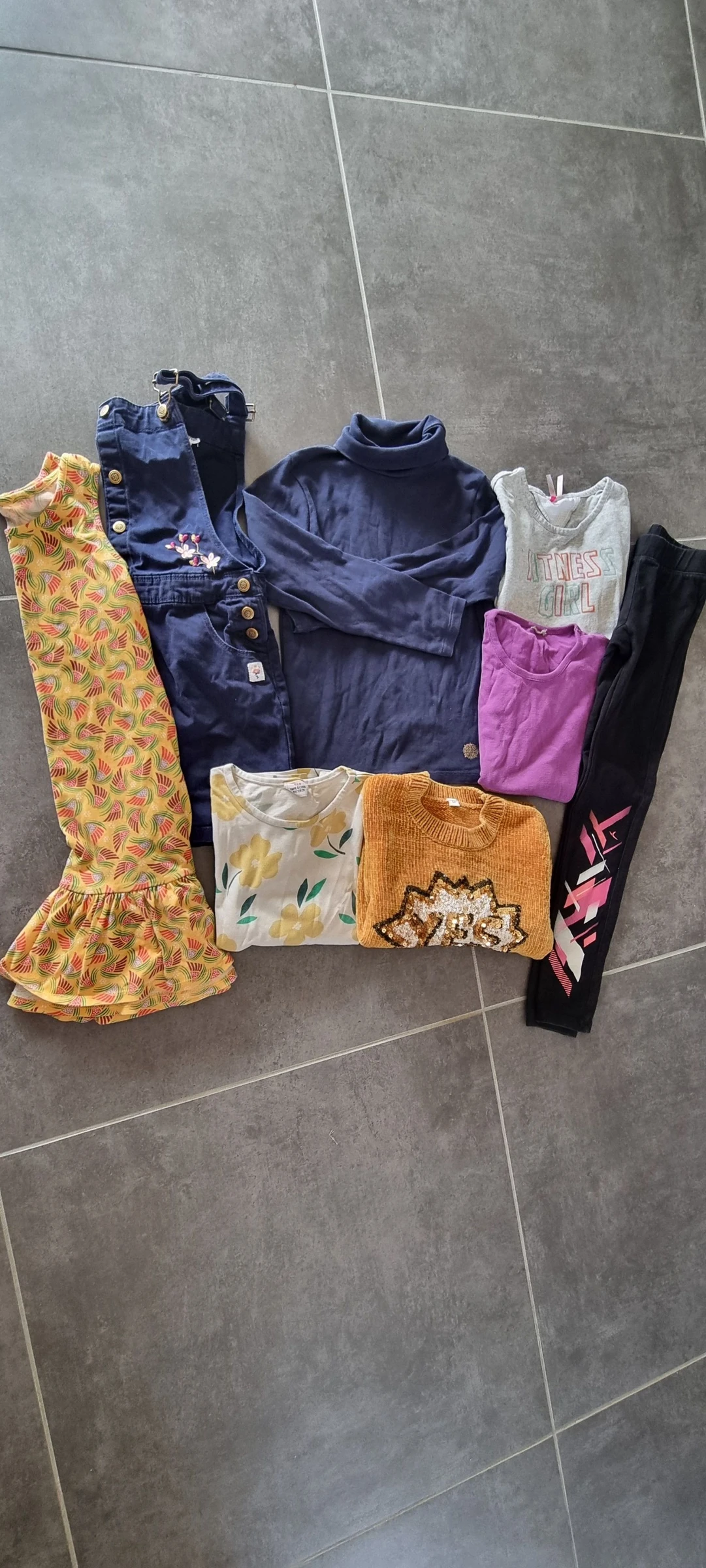 Lot vêtements fille 